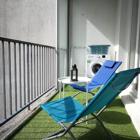 De Qualite 4 Chambres Apartment